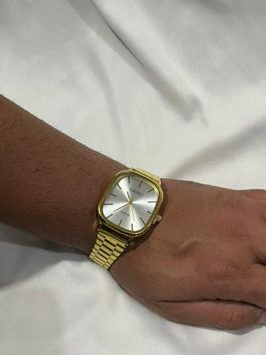 ساعت کاسیو اصلی صفحه نقره ای